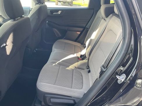 Used 2021 Ford Escape SE w/ SE Sport Appearance Package FWD image 6