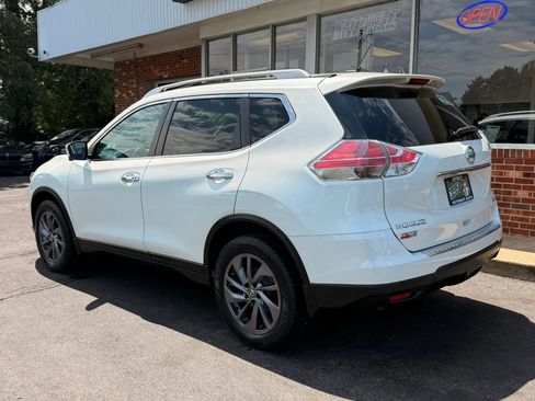 Used 2016 Nissan Rogue SL w/ SL Premium Package AWD/4WD image 2