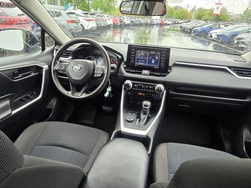 Certified 2022 Toyota RAV4 LE AWD/4WD image 12