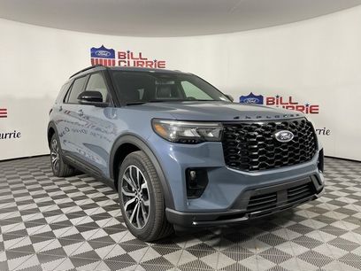 New 2025 Ford Explorer ST-Line w/ Premium Package