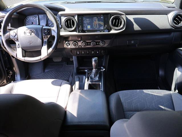 Used 2019 Toyota Tacoma TRD Off-Road w/ Technology Package AWD/4WD image 22