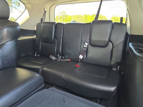 Used 2024 Nissan Armada SL w/ Captain's Chairs Package RWD image 16