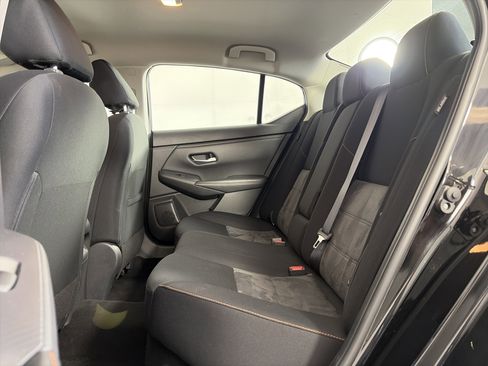 Certified 2023 Nissan Sentra SR FWD image 7