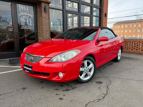 Used 2005 Toyota Solara SE image 2