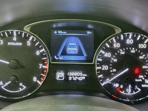 Used 2014 Nissan Altima 2.5 SV w/ Convenience Package FWD image 13