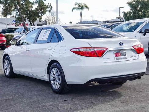 Used 2017 Toyota Camry LE image 6