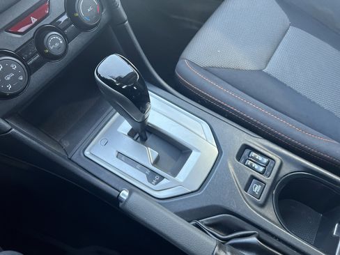 Used 2019 Subaru Crosstrek 2.0i Premium image 24