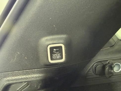Used 2022 Jeep Grand Cherokee Summit AWD/4WD image 12