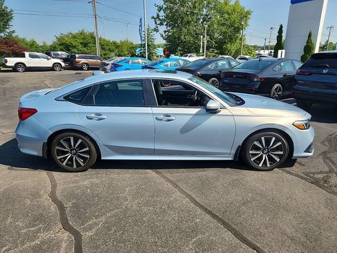 Used 2023 Honda Civic EX image 7