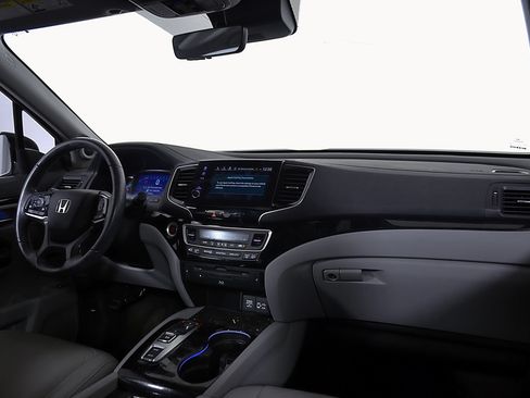 Used 2022 Honda Pilot Touring image 27