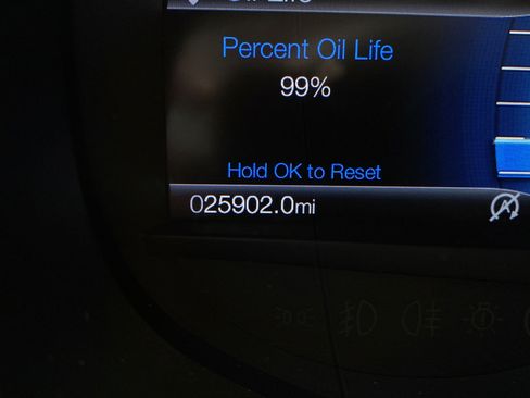 Used 2023 Ford Edge SEL w/ Convenience Package AWD/4WD image 10