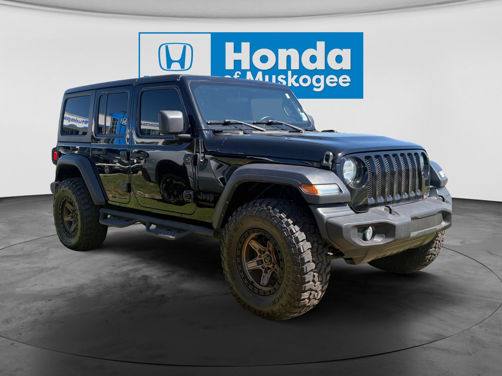 Used 2022 Jeep Wrangler Unlimited Sport AWD/4WD image 3