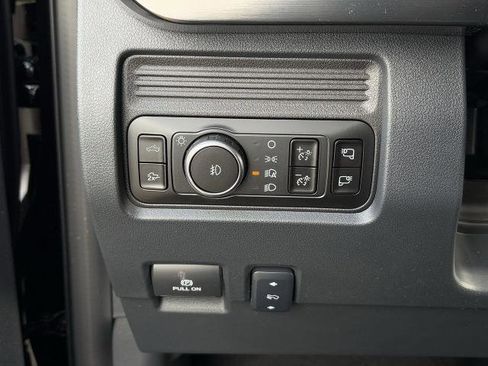 New 2026 Ford F250 Lariat w/ Black Appearance Package image 24