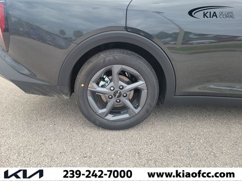 New 2026 Kia K4 FWD image 9