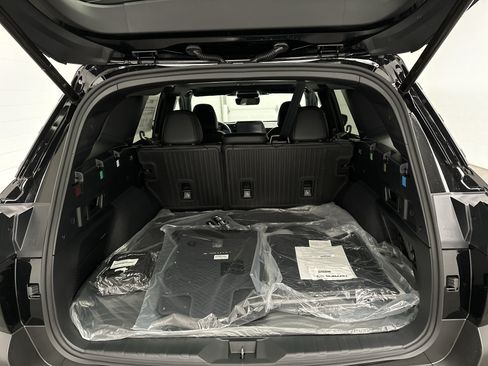 New 2026 Subaru Outback Limited AWD/4WD image 12