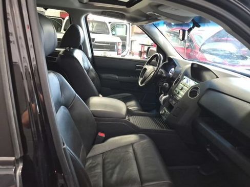 Used 2010 Honda Pilot Touring image 29