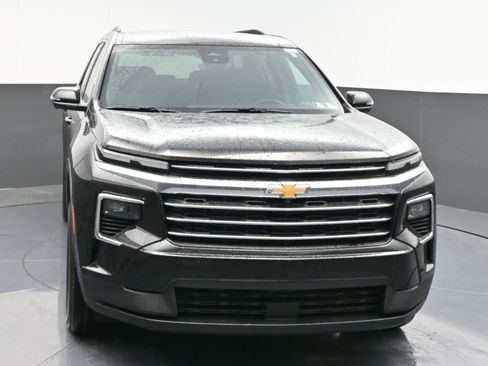 New 2026 Chevrolet Traverse LT w/ Driver Confidence Package AWD/4WD image 2