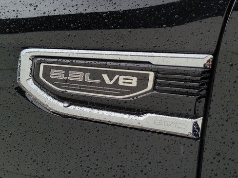 New 2026 GMC Sierra 1500 SLT RWD image 9