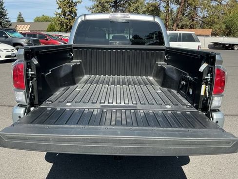 Certified 2023 Toyota Tacoma TRD Sport w/ Advanced Technology Package AWD/4WD image 23