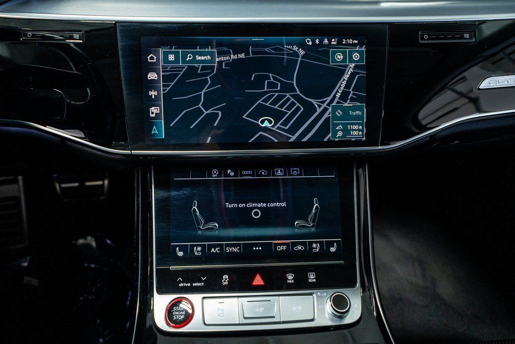 Used 2023 Audi S8 AWD/4WD image 43