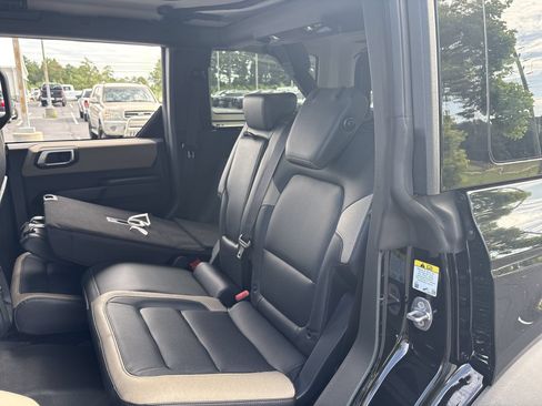 New 2026 Ford Bronco Big Bend w/ Black Diamond Package AWD/4WD image 15