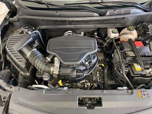 Used 2024 Cadillac XT6 Premium Luxury w/ LPO, Floor Liner Package FWD image 16