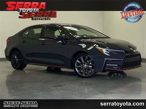 Certified 2023 Toyota Corolla SE w/ SE Package image 1