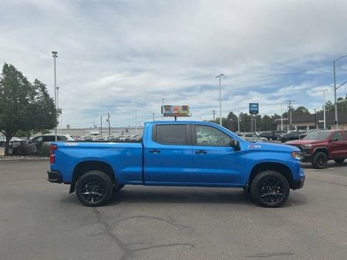 Used 2025 Chevrolet Silverado 1500 LT Trail Boss w/ LT Trail Boss Premium Package AWD/4WD image 2
