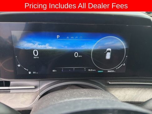 Used 2024 Kia Carnival SX FWD image 7