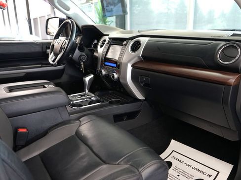 Used 2018 Toyota Tundra Limited w/ Limited Premium Package AWD/4WD image 44