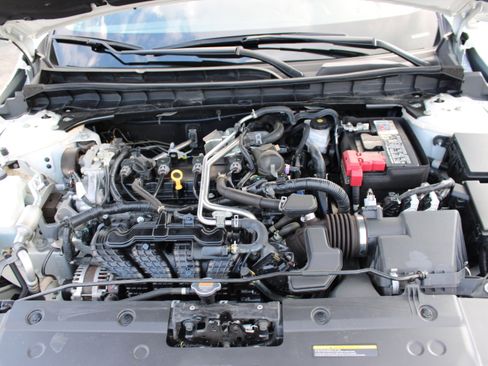 Certified 2023 Nissan Altima 2.5 SR w/ SR Premium Package AWD/4WD image 32