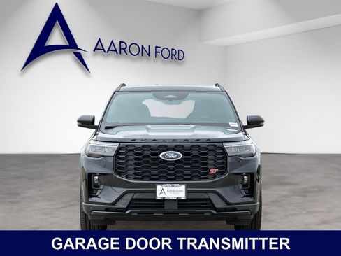 New 2025 Ford Explorer ST-Line w/ Premium Package RWD image 9