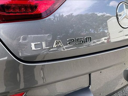 Used 2023 Mercedes-Benz CLA 250 4MATIC image 8