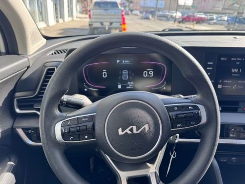 Used 2024 Kia Sportage LX image 12