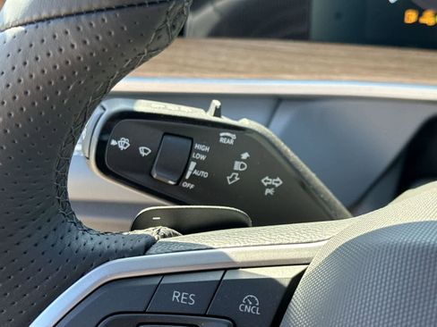 New 2026 Volkswagen Tiguan SEL R-Line AWD/4WD image 25