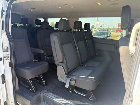 Used 2023 Ford Transit 350 XLT RWD image 4