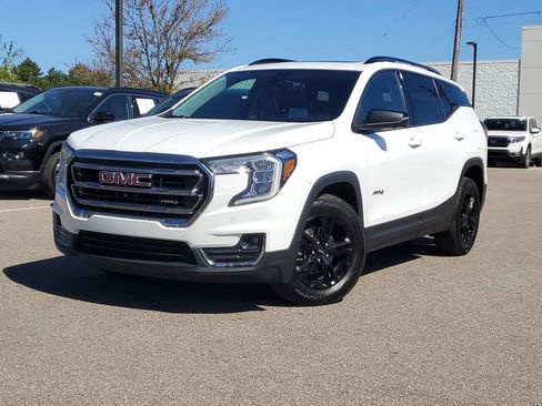 Used 2022 GMC Terrain AT4 w/ Infotainment Package II AWD/4WD image 36