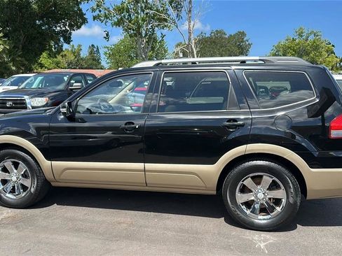 Used 2009 Kia Borrego EX w/ Premium Pkg RWD image 12