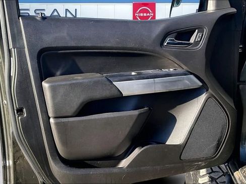 Used 2018 Chevrolet Colorado ZR2 image 14