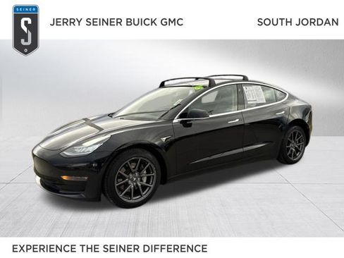 Used 2018 Tesla Model 3 Long Range image 1