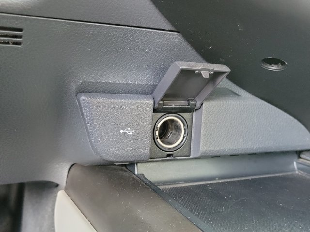 Used 2022 Toyota Camry LE FWD image 24