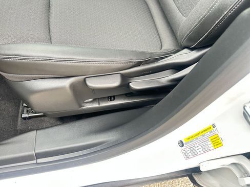 Used 2025 Buick Encore GX Preferred image 23