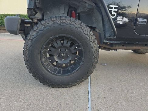 Used 2010 Jeep Wrangler Sahara w/ Trailer Tow Group image 13