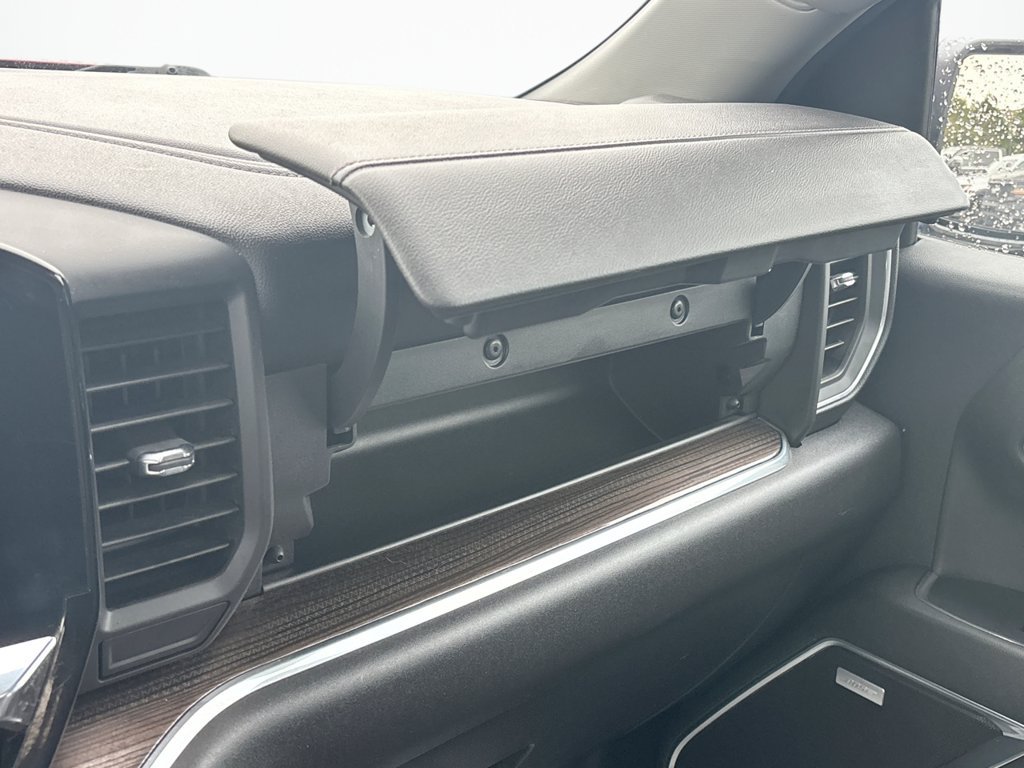 Used 2024 Chevrolet Silverado 1500 RST AWD/4WD image 40