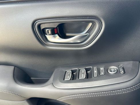 Used 2026 Honda HR-V EX-L image 9