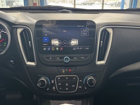 Used 2023 Chevrolet Malibu LT image 25