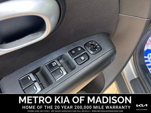 Used 2017 Kia Soul image 13