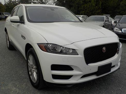 Used 2019 Jaguar F-PACE Prestige image 7