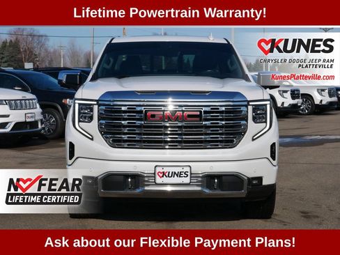 Used 2023 GMC Sierra 1500 Denali w/ Denali Reserve Package AWD/4WD image 3