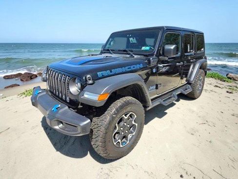 Certified 2023 Jeep Wrangler Unlimited Rubicon 4xe w/ Cold Weather Group AWD/4WD image 2